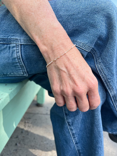 Dainty Pearl and Gold Bead Bracelet