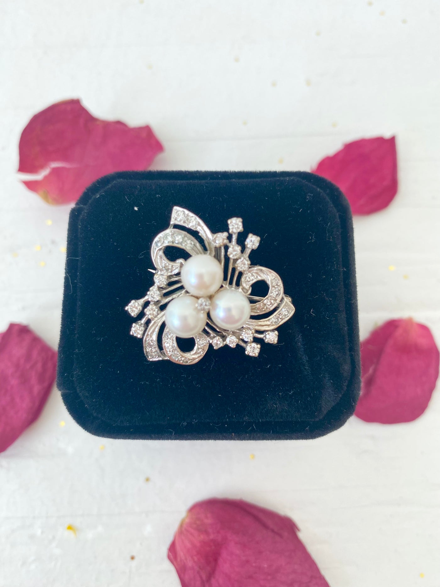 Preloved Diamond and Pearl Brooch CA