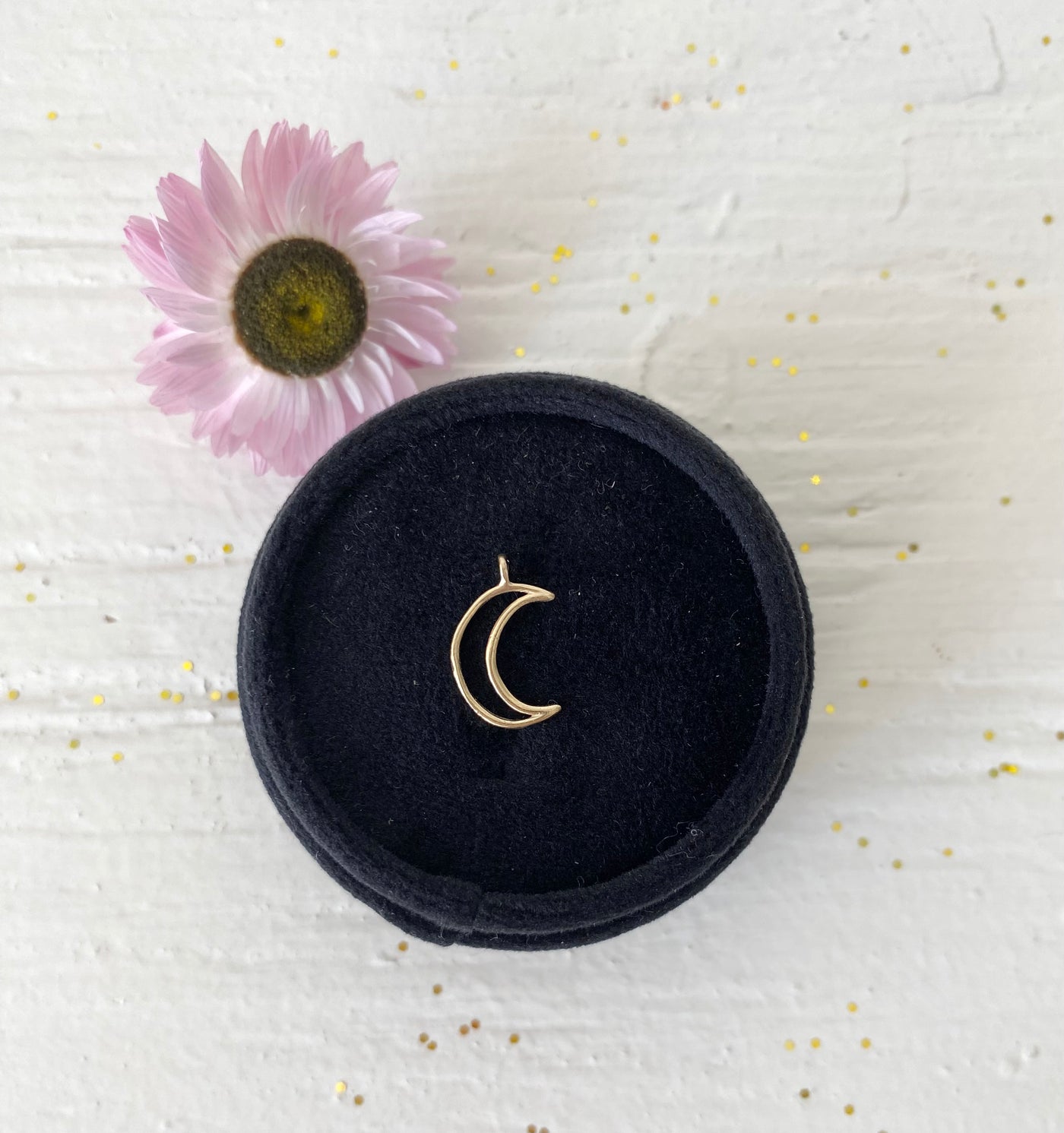 10K Yellow Gold Wire Moon Charm
