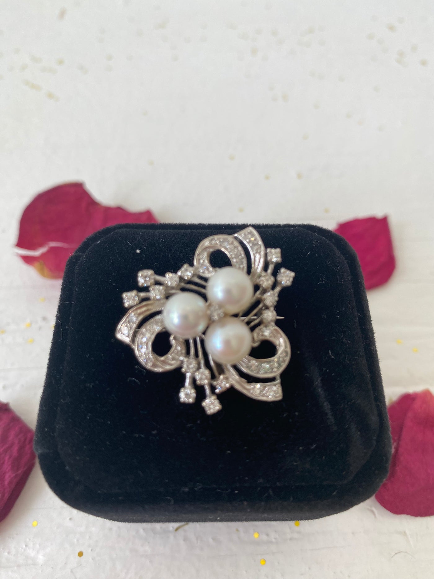 Preloved Diamond and Pearl Brooch CA