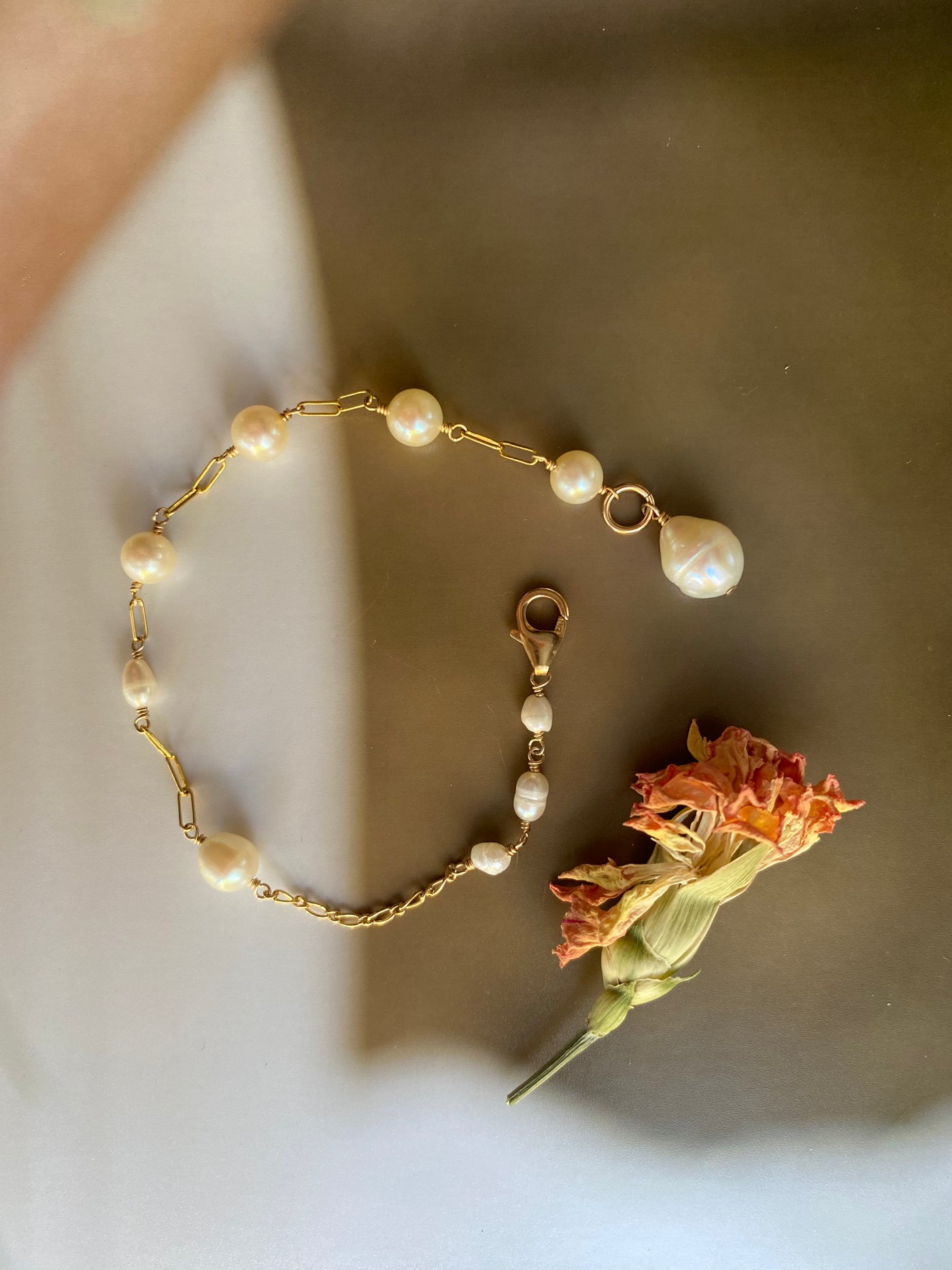 Freshwater Pearl and Fancy Chain Bracelet