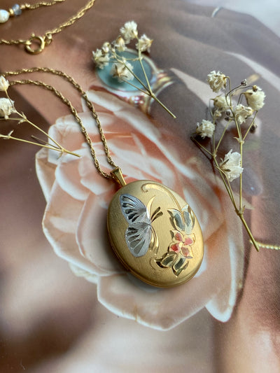 Precious Vintage Hand Engraved Locket Necklace
