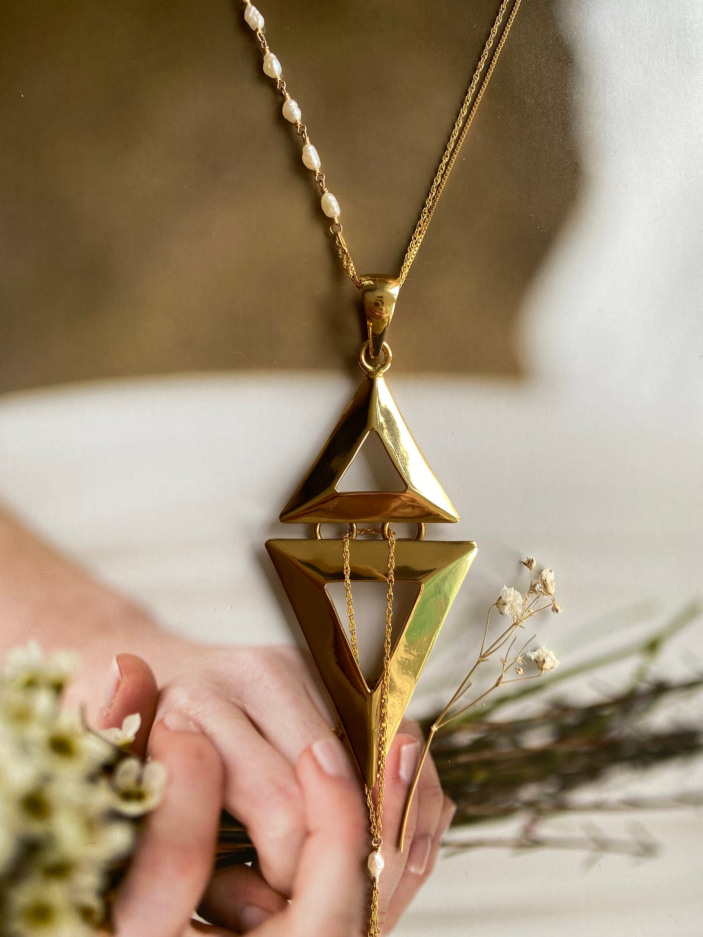 Golden Alignment Necklace