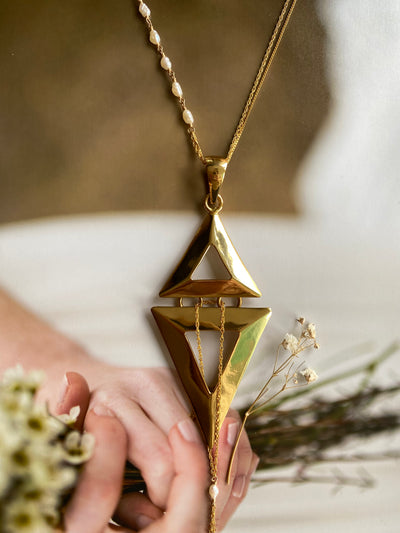 Golden Alignment Necklace