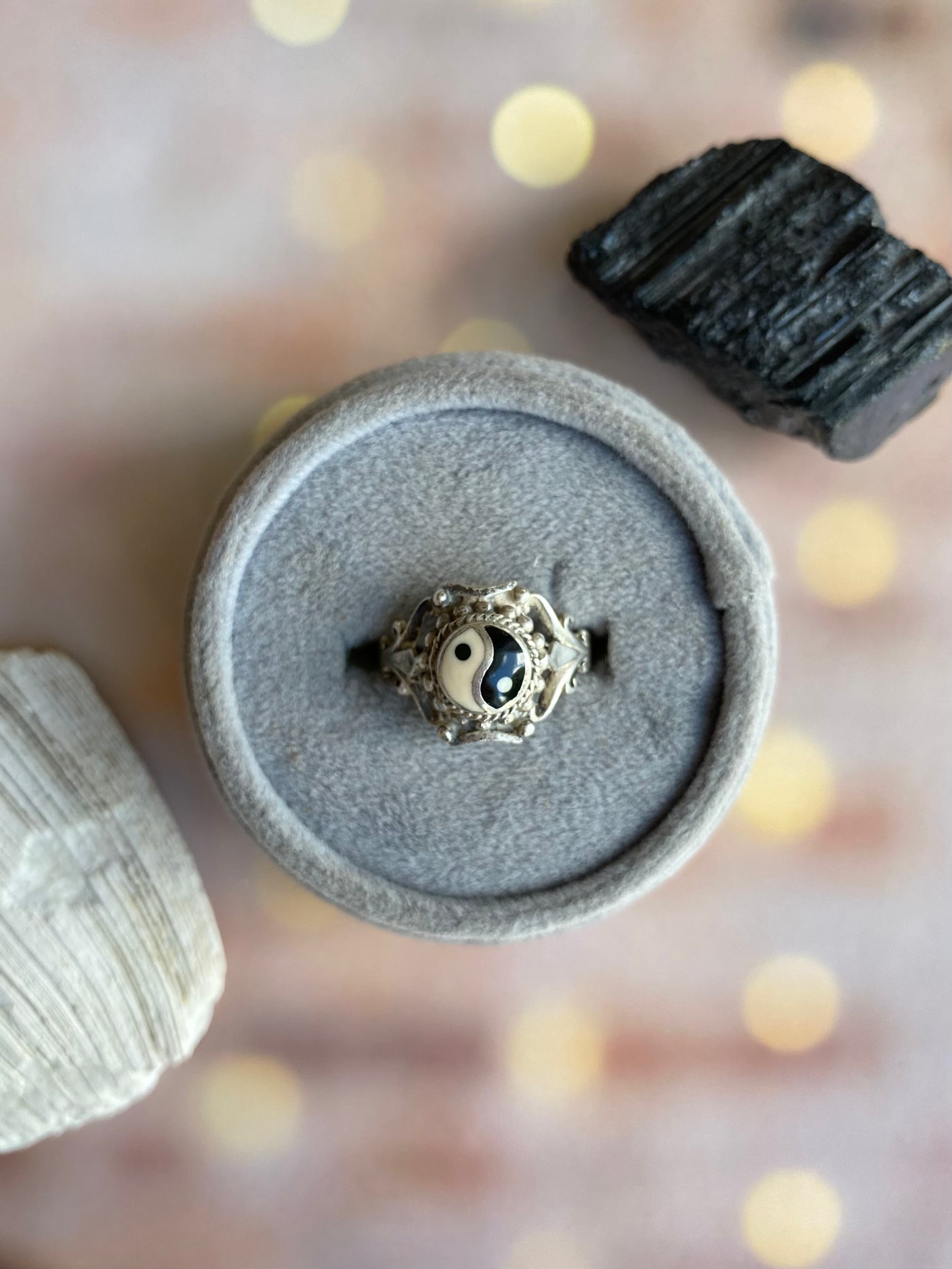 Vintage Yin & Yang Ring