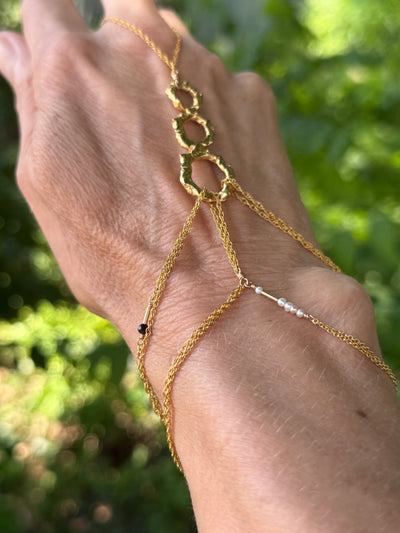"It Girl" Hand Chain