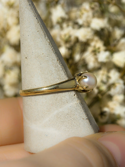 The Crowned Pearl Vintage Solitaire