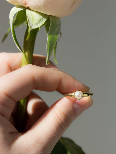 The Crowned Pearl Vintage Solitaire