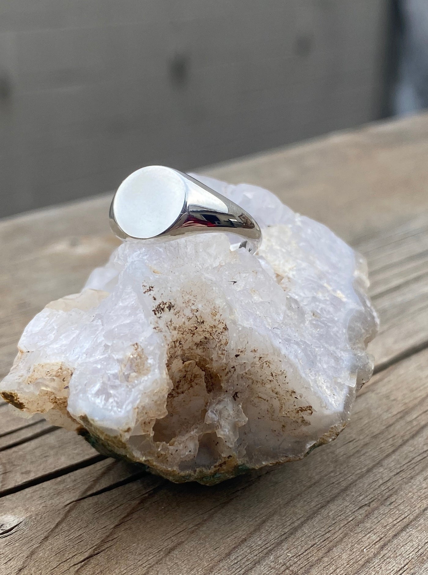 The Get Circular Signet Ring in Sterling Silver